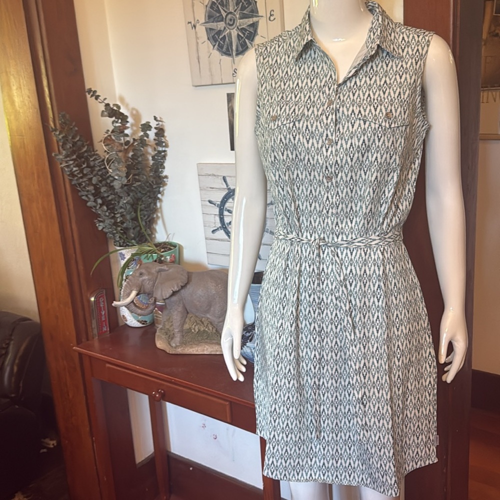 NWT Eddie Bauer size small Sleeveless Patterned Dress - Gray and green soft